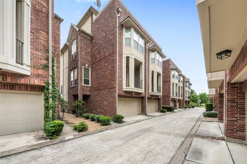 2384 Bastrop St, Houston, TX, 77004-1402 | Card Image