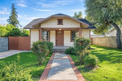 3328 Milton St, Pasadena, CA, 91107-4529 | Card Image