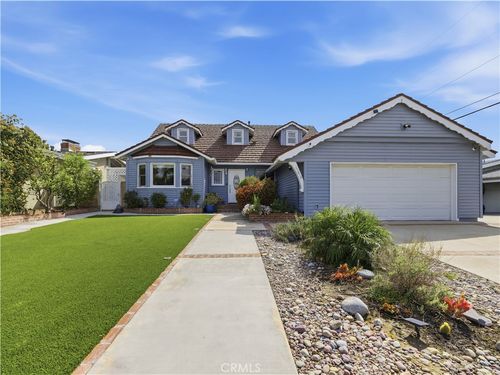 11614 Ostrom Ave, Granada Hills, CA, 91344-2518 | Card Image