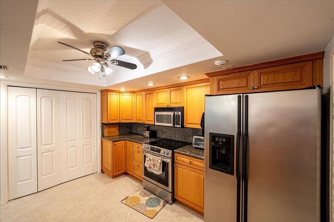 APT-323 - 4100 Highway A1a, Condo with 3 bedrooms, 3 bathrooms and null parking in Hutchinson Island FL | Image 7