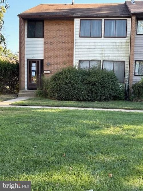 203 Canterbury Ct, Hightstown, NJ, 08520 | Card Image