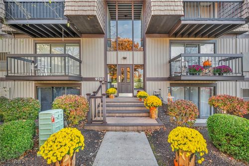 unit-23g-9710 Cove Dr, North Royalton, OH, 44133-7610 | Card Image