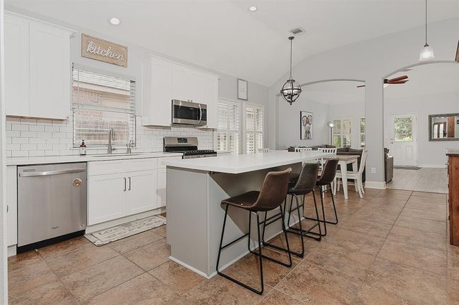 27519 Rebecca Field Ln, House other with 4 bedrooms, 2 bathrooms and 2 parking in Spring TX | Image 9