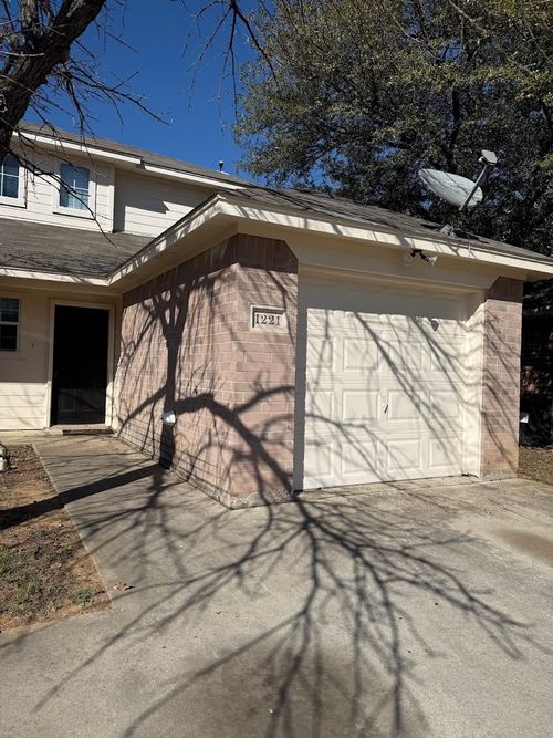 1221 Village Garden Dr, Azle, TX, 76020-5110 | Card Image