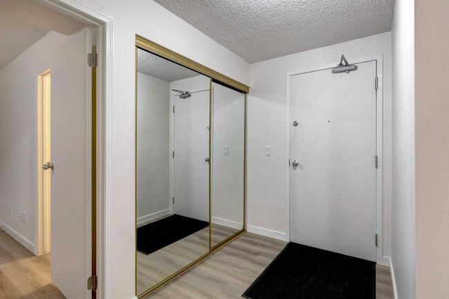 301 - 128 2 Avenue Se, Condo with 3 bedrooms, 2 bathrooms and 1 parking in Calgary AB | Image 6