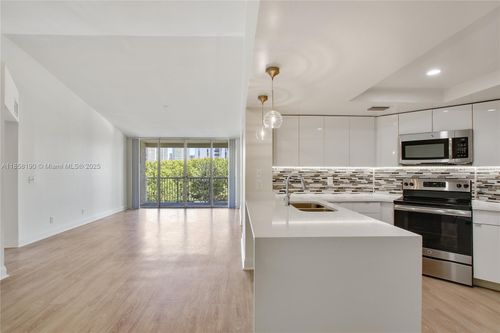 2314-3605 Ne 207th St, Aventura, FL, 33180-4701 | Card Image