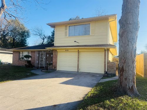 919 Saddle Rock Dr, Houston, TX, 77088-3508 | Card Image