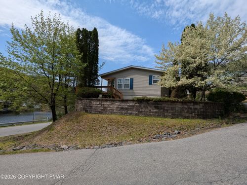 2303 Bass Ln, Saylorsburg, PA, 18353-7735 | Card Image