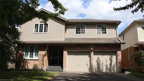 225 Holbeach Cres, Waterloo, ON, N2J4Y7 | Card Image
