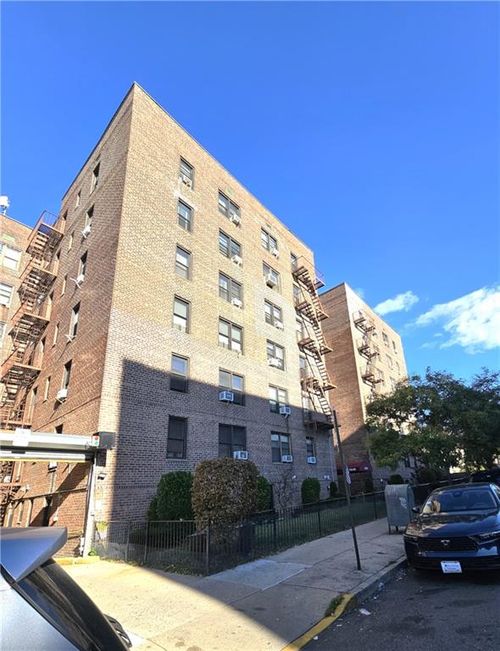 apt-3k-9040 Fort Hamilton Pkwy, Brooklyn, NY, 11209-6400 | Card Image