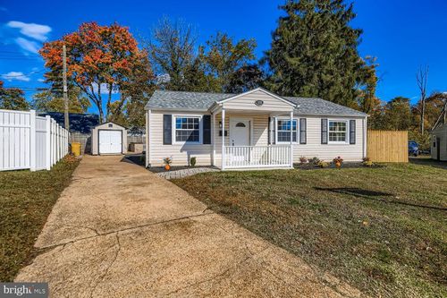 1318 Tarrant Rd, GLEN BURNIE, MD, 21060-7422 | Card Image