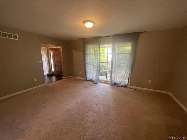 749 Dunedin Ct, House other with 4 bedrooms, 3 bathrooms and null parking in Rochester Hills MI | Image 4