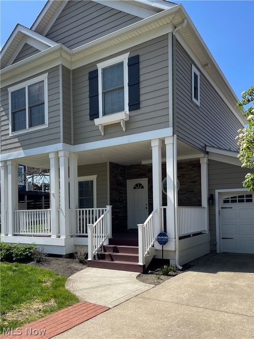 35685 Galalina Blvd, Eastlake, OH, 44095-1508 | Card Image