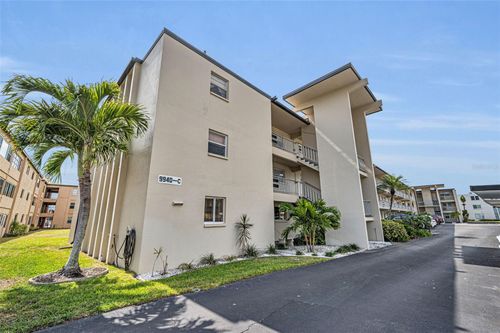 105-9940 47th Ave N, ST PETERSBURG, FL, 33708-3220 | Card Image