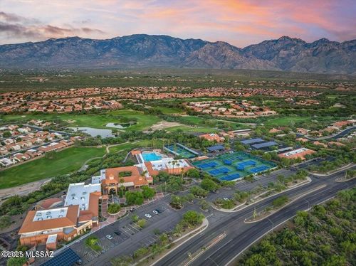 2255 E Montrose Canyon Dr, Oro Valley, AZ, 85755-4723 | Card Image