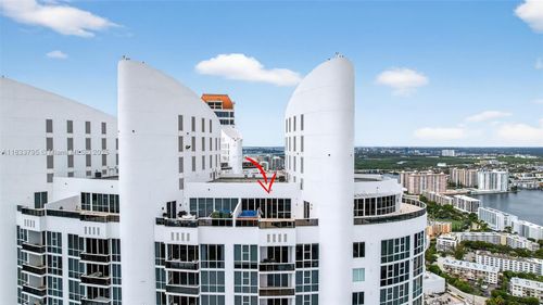 ts2-and-ts3-18201 Collins Ave, Sunny Isles Beach, FL, 33160-5107 | Card Image