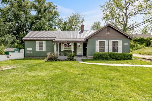365 Ballard Ave, Newark, OH, 43055-6812 | Card Image