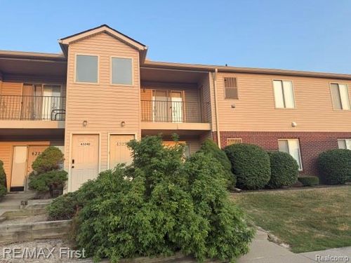 43234 Fountain Dr, Sterling Heights, MI, 48313-2394 | Card Image