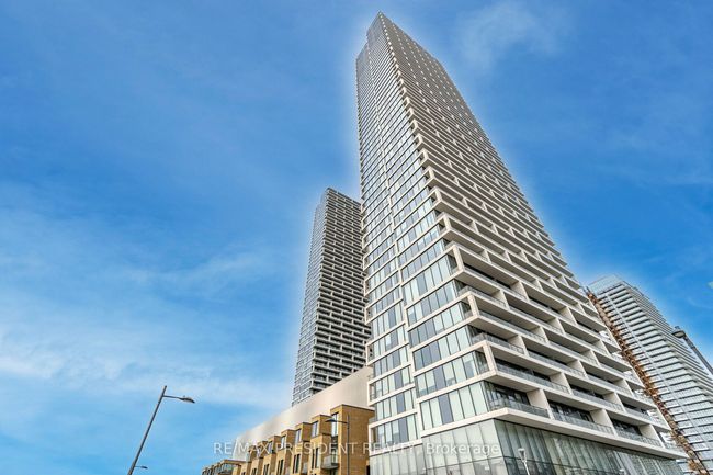 5702 - 5 Buttermill Ave, Condo with 3 bedrooms, 2 bathrooms and 1 parking in Vaughan ON | Image 27