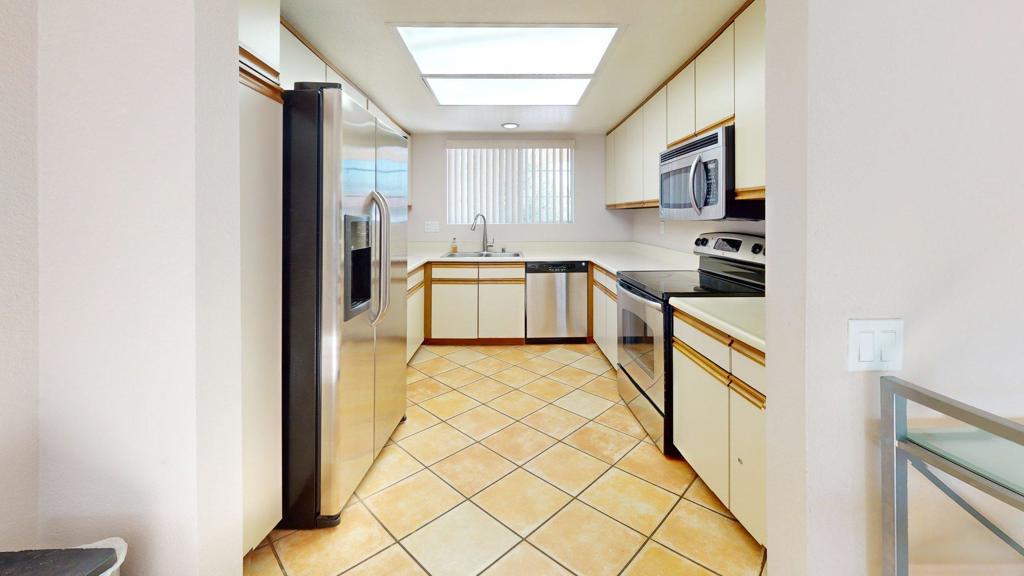 Residential Lease in Palm Springs 3