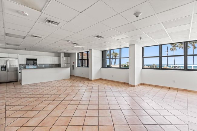 1904 - 5757 Collins Ave, Condo with 2 bedrooms, 2 bathrooms and null parking in Miami Beach FL | Image 60