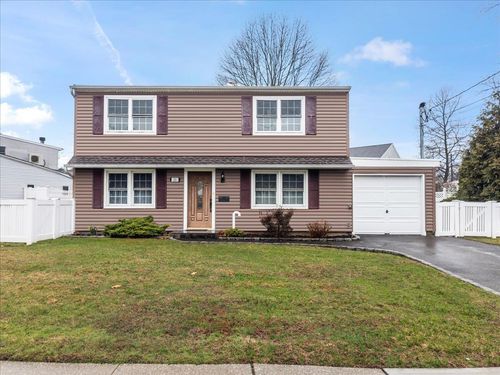23 Croyden Dr, Massapequa, NY, 11758-6141 | Card Image