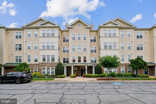 402-301 High Gables Dr, GAITHERSBURG, MD, 20878-7408 | Card Image