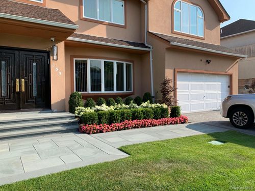 150 Lakeside Dr S, Lawrence, NY, 11559-1721 | Card Image