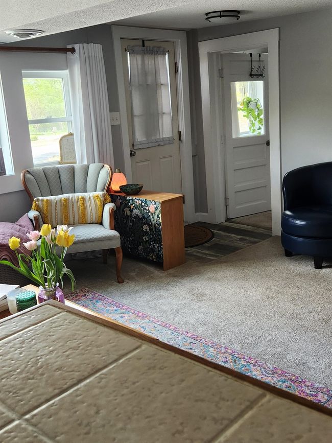 APT-2 - 562 Route 103, Condo with 1 bedrooms, 1 bathrooms and null parking in Sunapee NH | Image 8