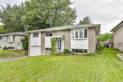 558 Glen Forrest Blvd, House other with 3 bedrooms, 2 bathrooms and 5 parking in Waterloo ON | Image 2