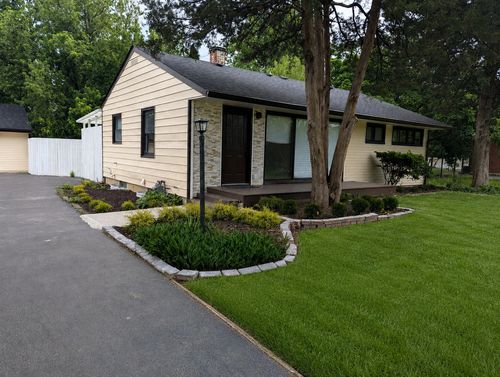 748 73rd Ct, Willowbrook, IL, 60527-5518 | Card Image