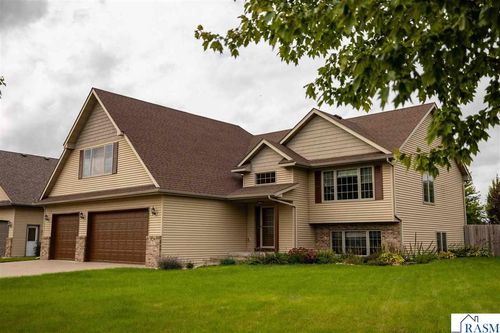 608 Colodoro Ln, Eagle Lake, MN, 56024-3401 | Card Image