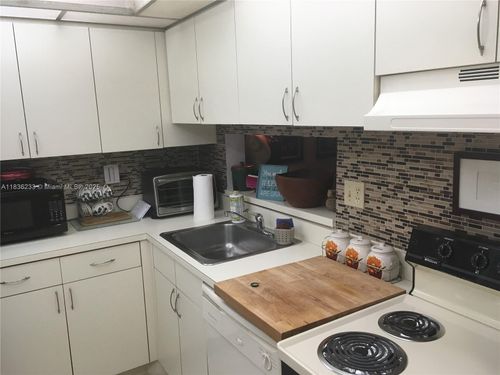 apt-209-8015 Sw 107th Ave, Miami, FL, 33173-4820 | Card Image