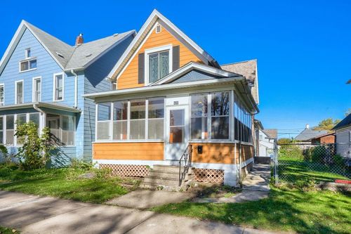527 Blair Ave, Saint Paul, MN, 55103-1636 | Card Image