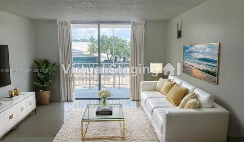 b-309-488 Nw 165th Street Rd, Miami, FL, 33169-6463 | Card Image
