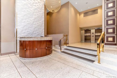 apt-21c-66 Yellowstone Blvd, Forest Hills, NY, 11375-2555 | Card Image