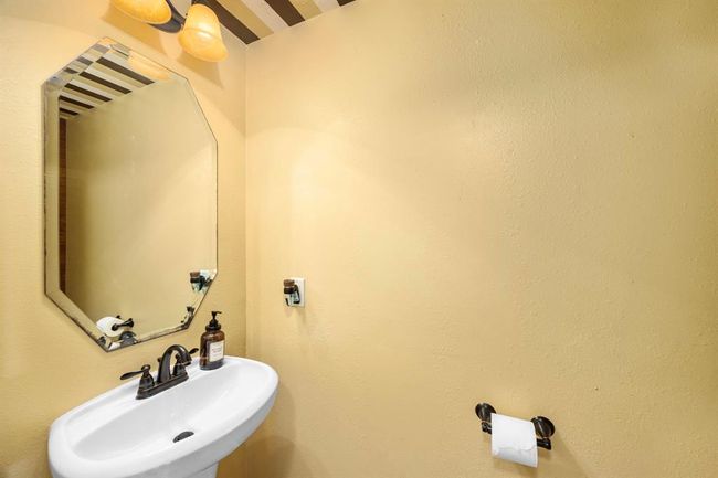Half Bath Downstairs | Image 38