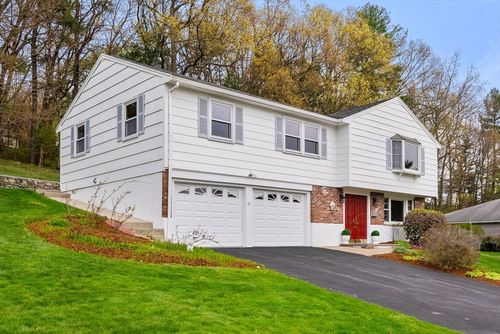 31 Lanewood Ave, Framingham, MA, 01701-3661 | Card Image