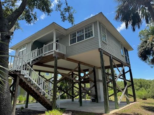16390 Hodges Ave, Cedar Key, FL, 32625 | Card Image