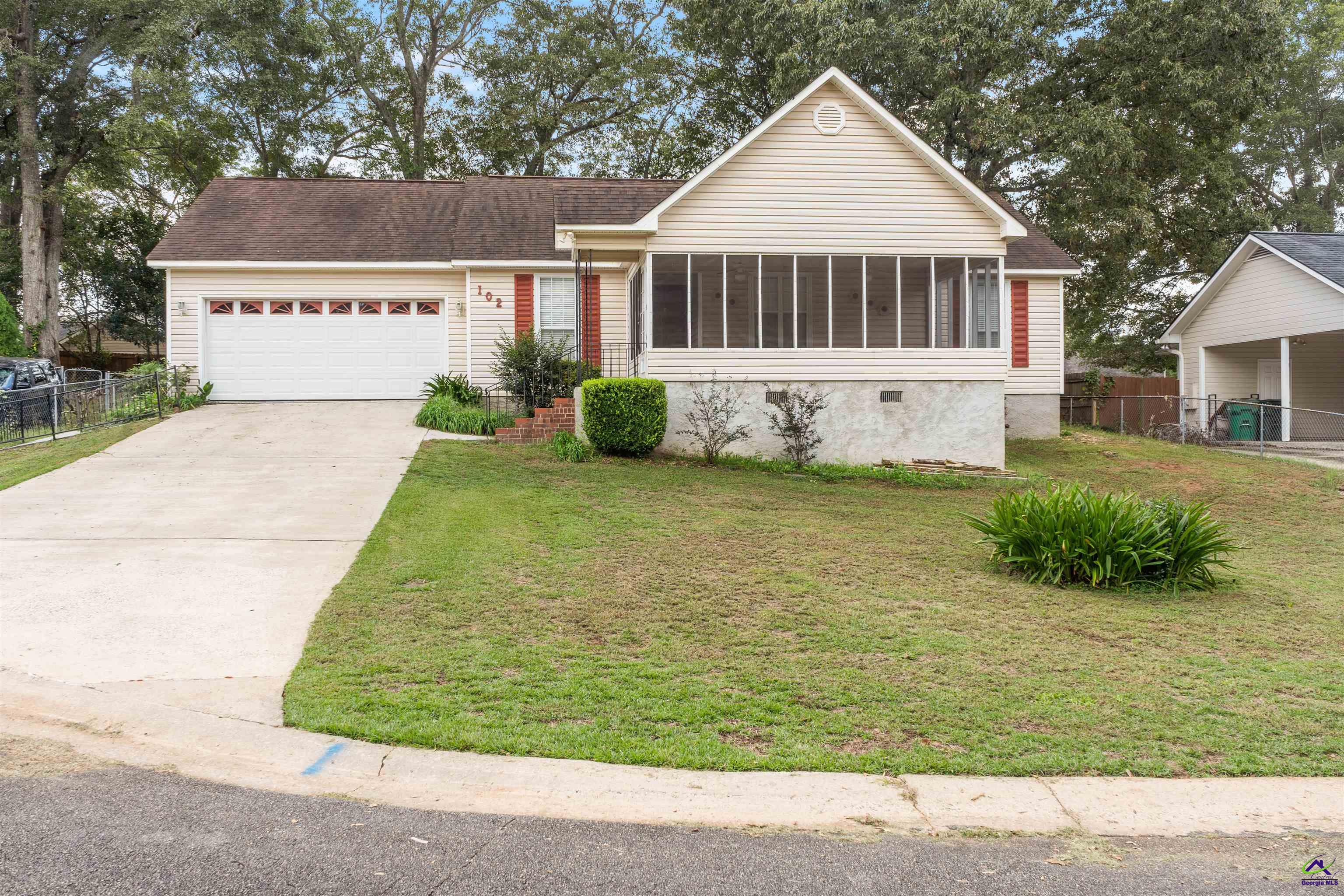 Raina Ct, Bonaire, GA 31005