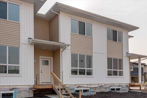 44 Lavelle Close, Red Deer, AB, T4S0S5 | Card Image