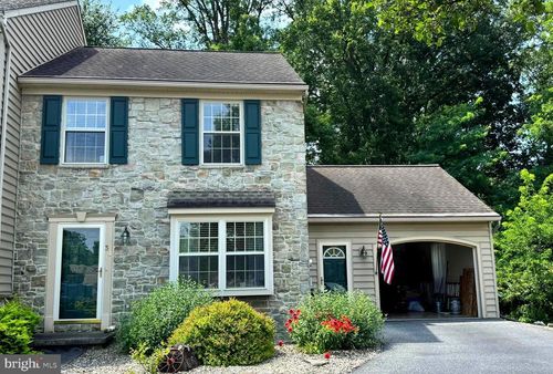 34 King Ct, ELIZABETHTOWN, PA, 17022-1393 | Card Image