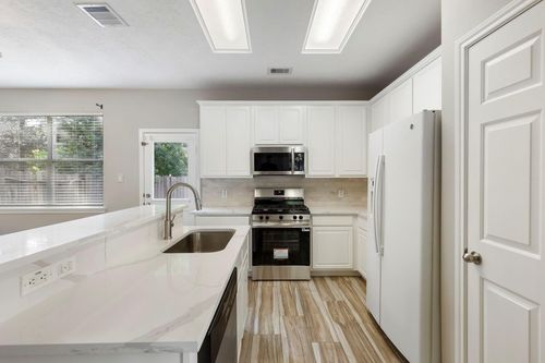 17638 Olympic Park Ln, Humble, TX, 77346-3718 | Card Image