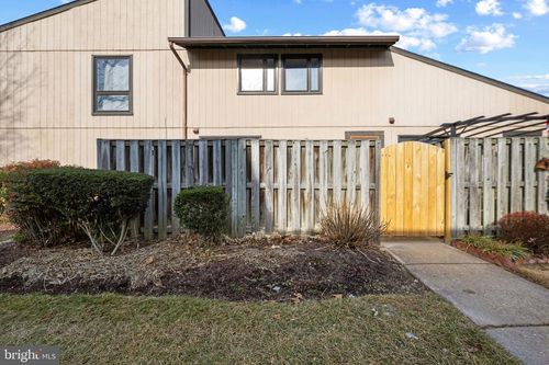 558 Glen Ct, GLEN BURNIE, MD, 21061-4734 | Card Image