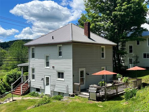 532 Old Route 17, Livingston Manor, NY, 12758-5010 | Card Image