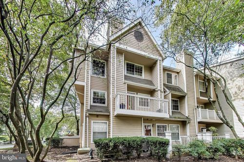 apt-400-5821 Inman Park Cir, ROCKVILLE, MD, 20852-5497 | Card Image