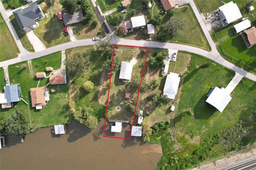 219 Lakeshore N, Onalaska, TX, 77360-7750 | Card Image