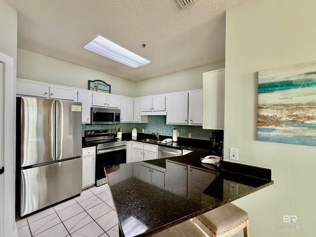 Kitchen | Image 8