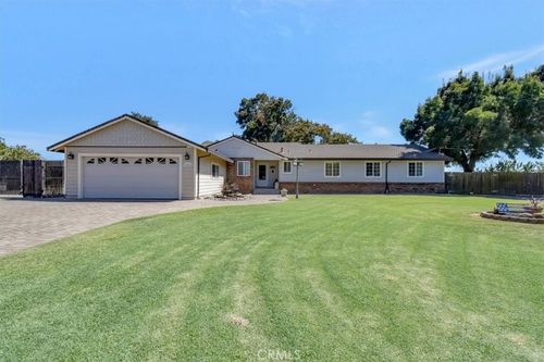 2124 Erle Rd, Marysville, CA, 95901-8033 | Card Image