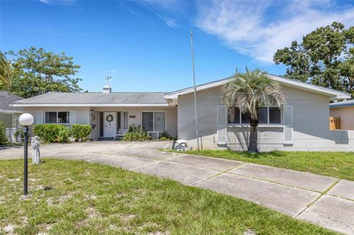 2697 66th Ter S, St Petersburg, FL, 33712-5609 | Card Image